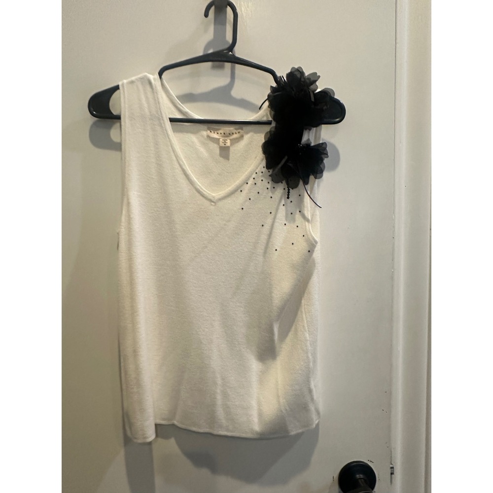 Blush Noir Ivory Knit V-Neck Tank Top with Black 3D Floral Shoulder Applique M